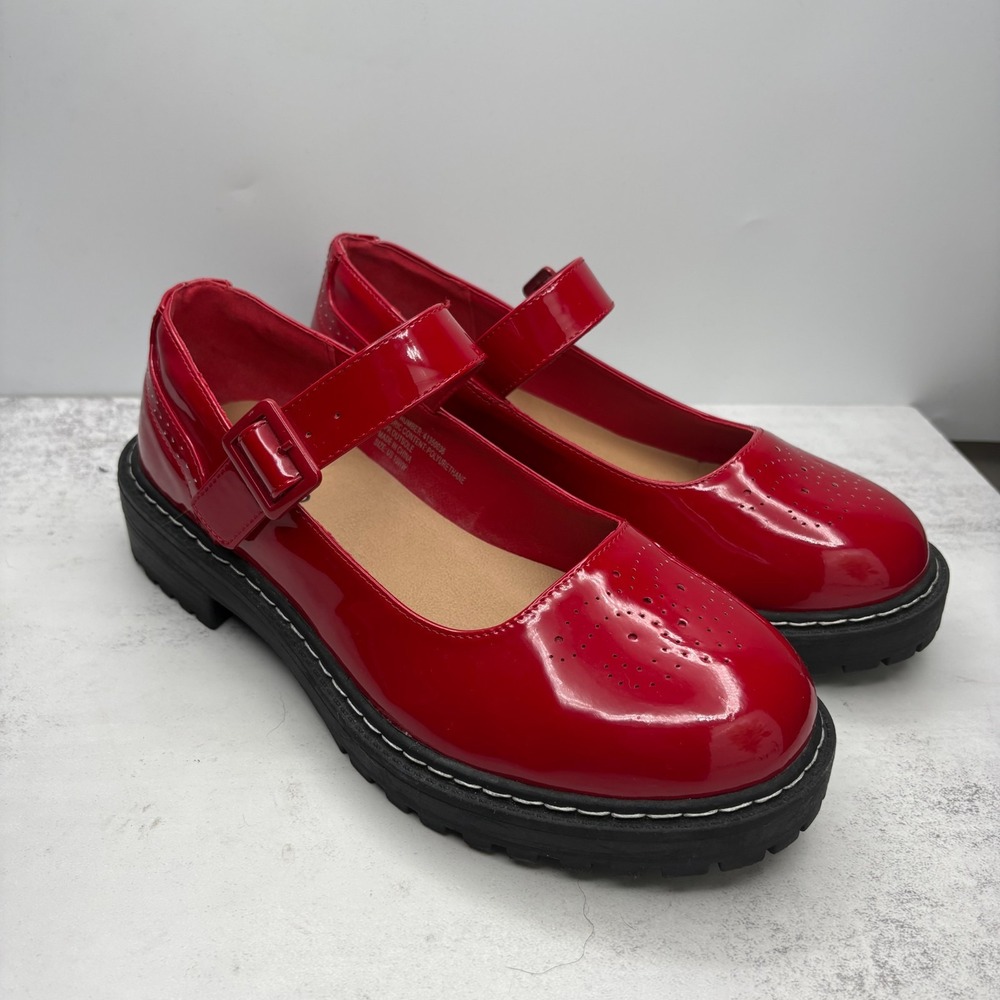 Torrid Mary Jane Flat 10WW Red Faux Patent Leather Lug Sole Dark Academia Goth